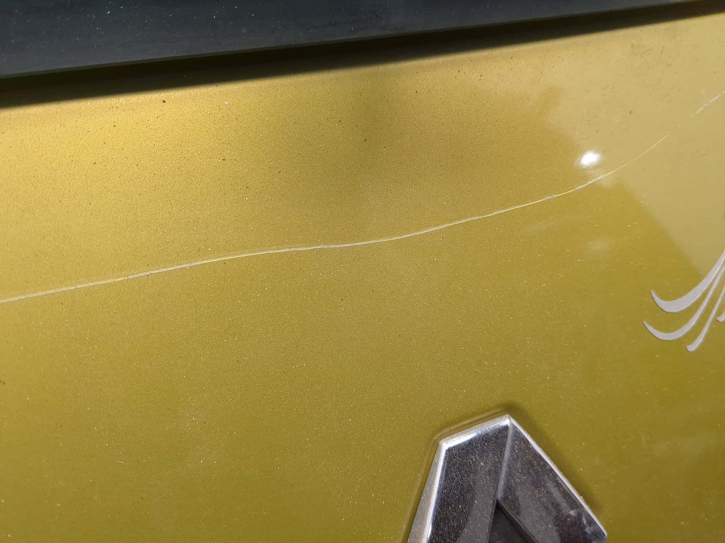 Дверь багажника