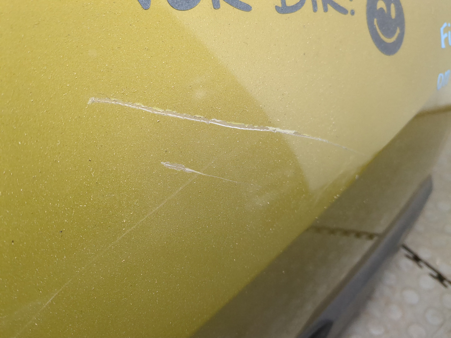 Дверь багажника