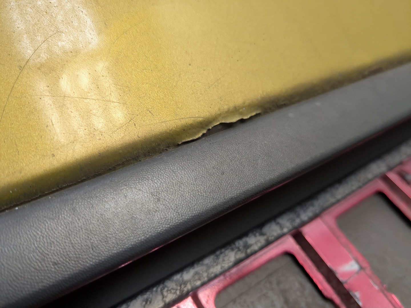 Дверь багажника