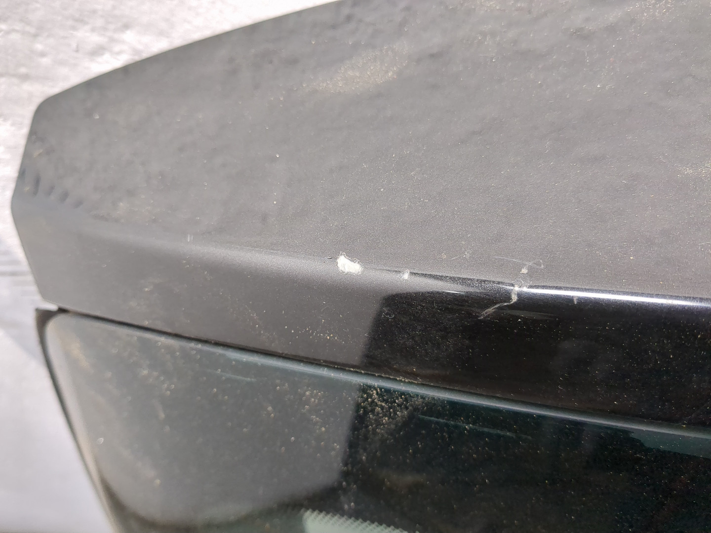 Дверь багажника