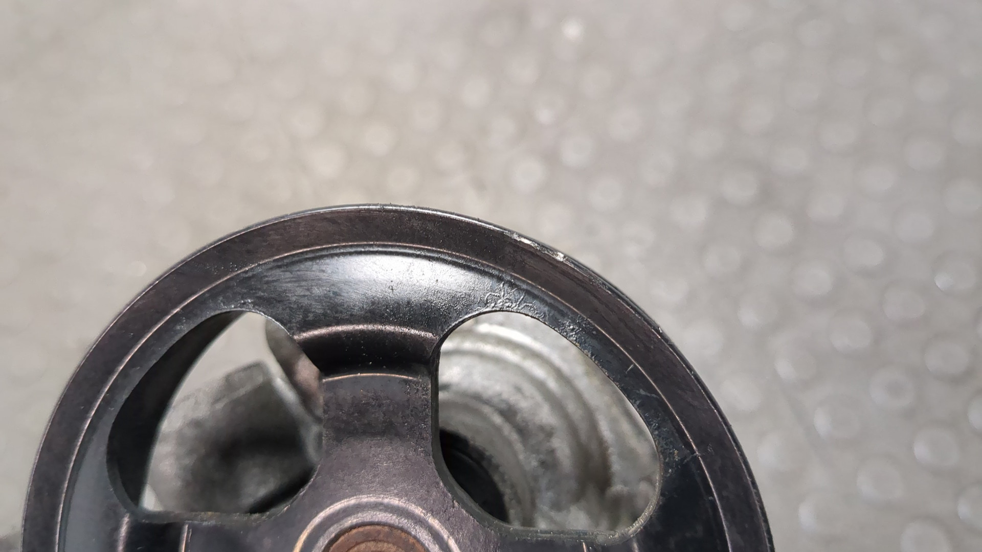 Насос ГУР (гидроусилитель руля)