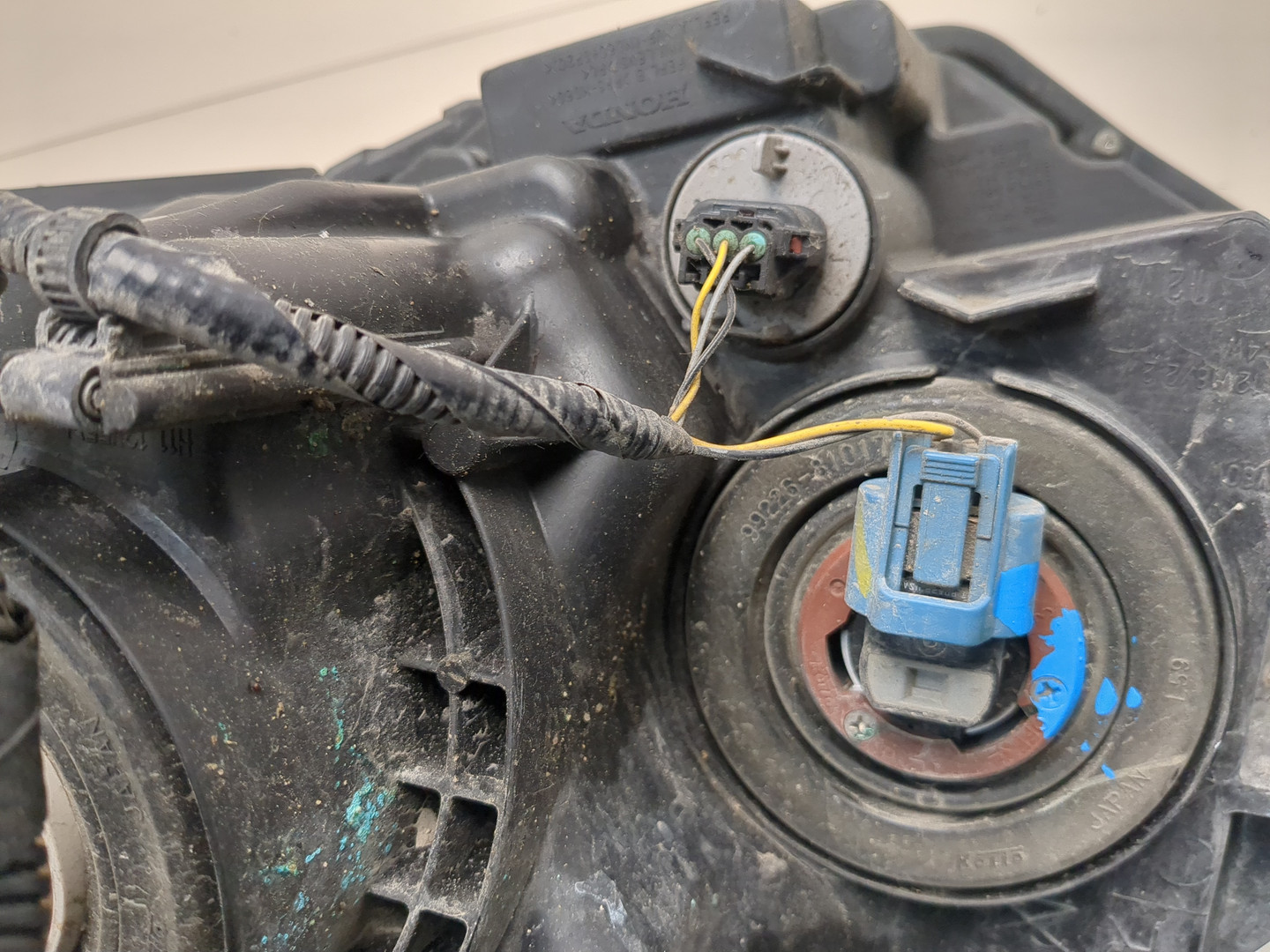 Фара правая