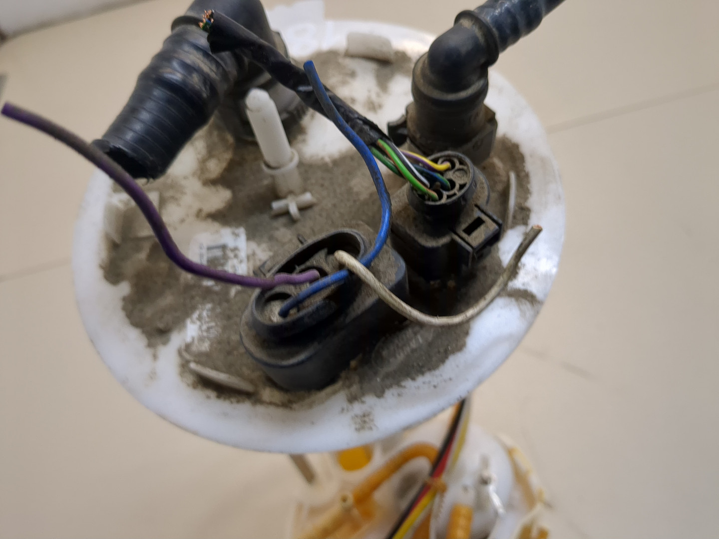 Насос топливный электрический