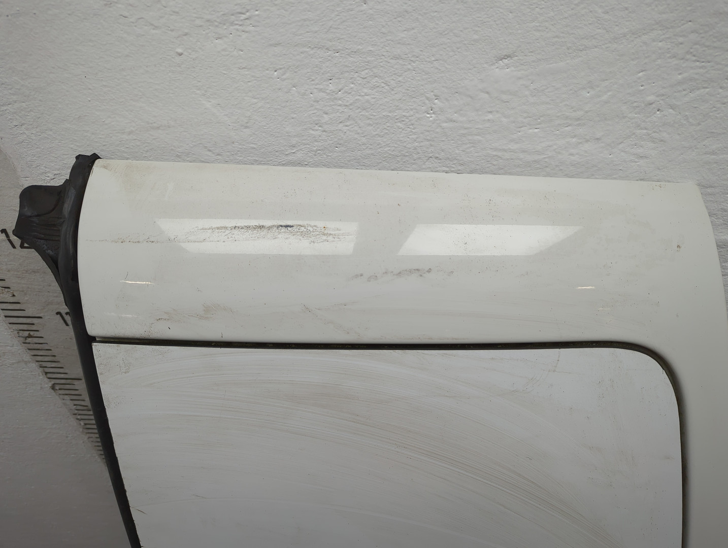 Дверь багажника правая