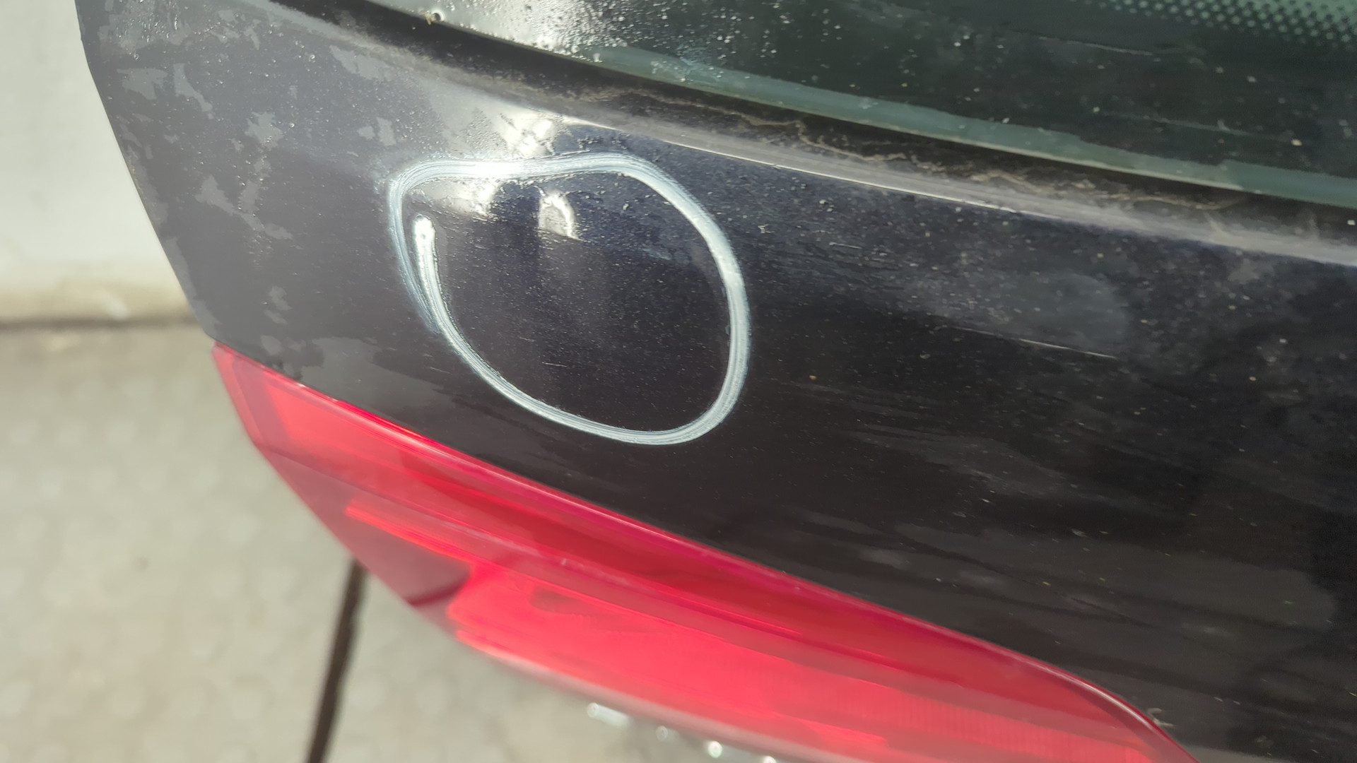 Дверь багажника