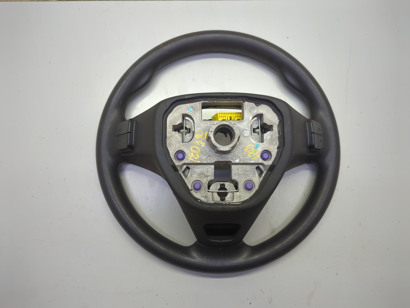 Рулевое колесо (руль)