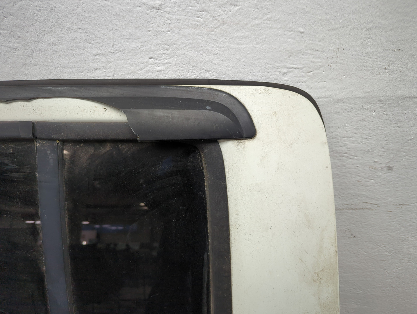 Дверь задняя левая