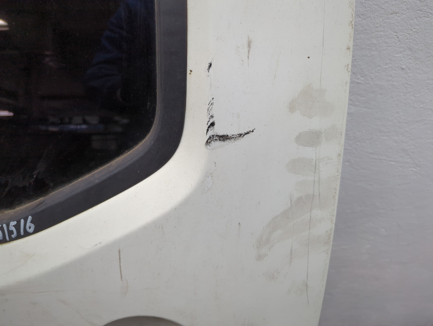 Дверь задняя левая