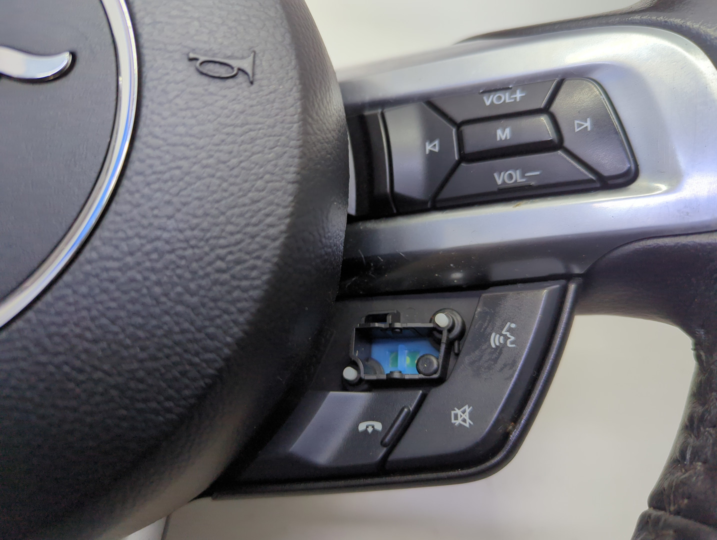 Рулевое колесо (руль)