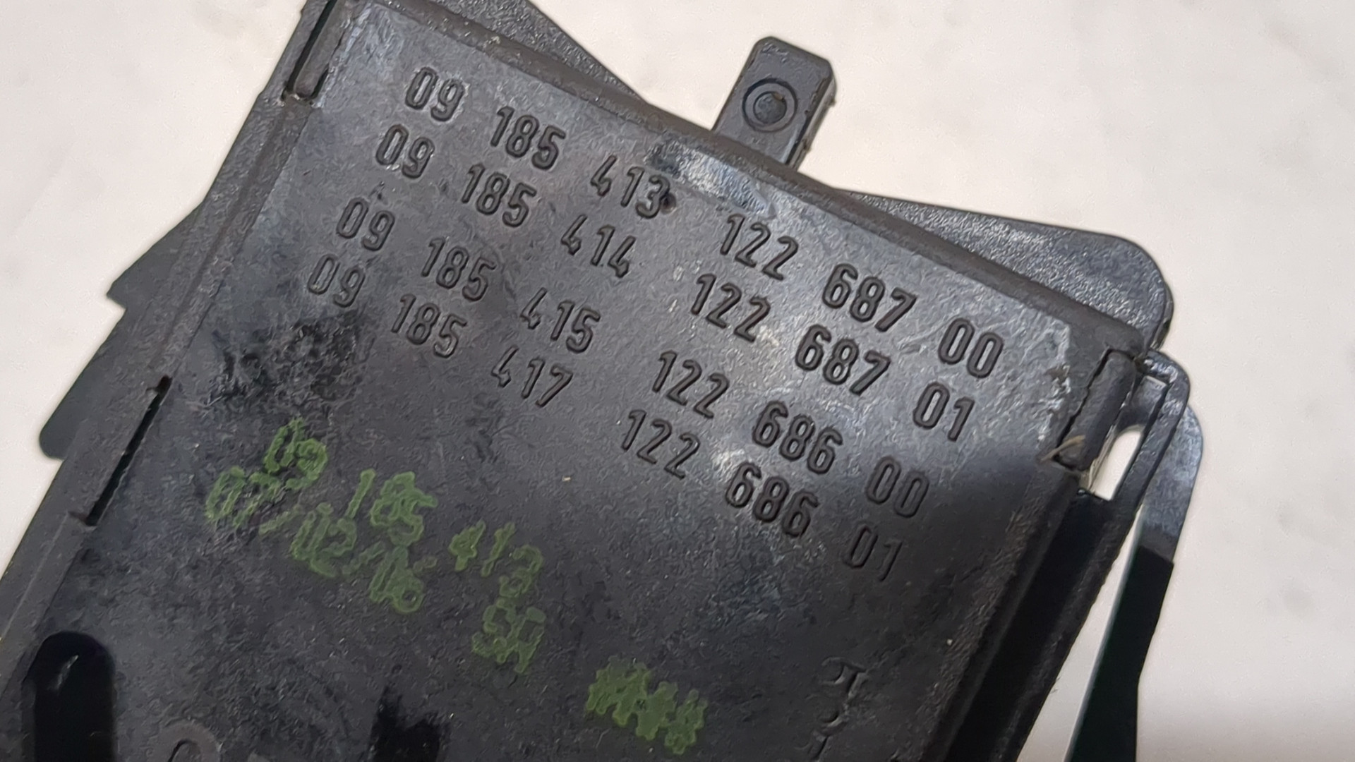 Переключатель поворотов подрулевой