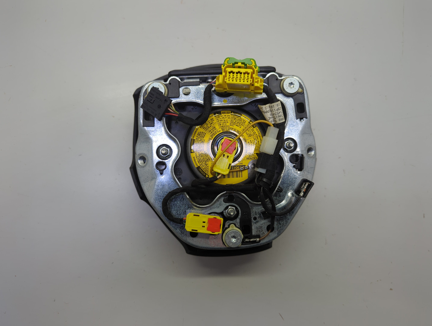 Подушка безопасности в рулевое колесо