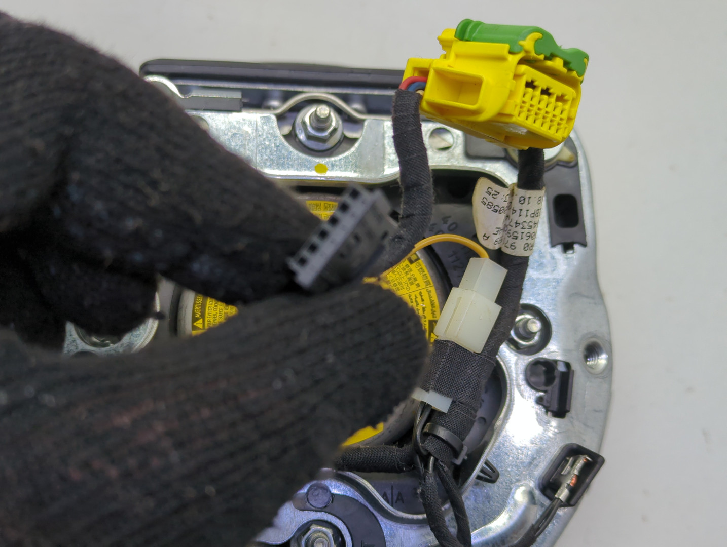 Подушка безопасности в рулевое колесо