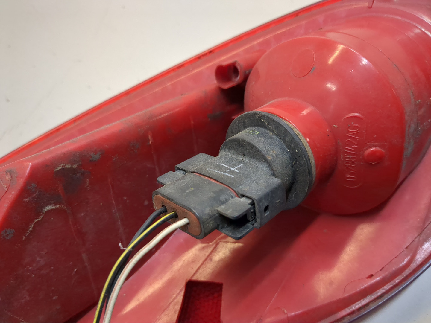 Фонарь задний правый