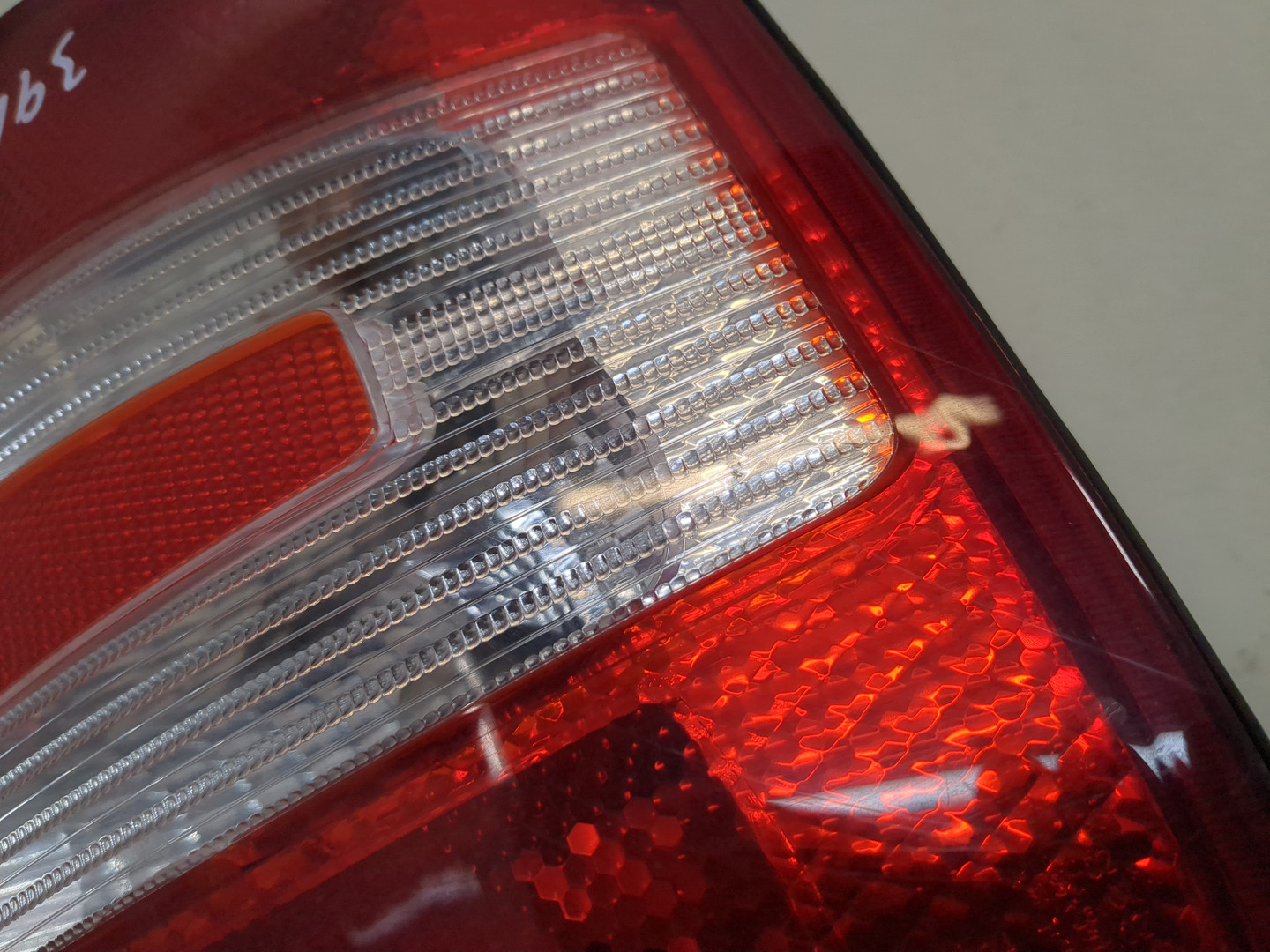 Фонарь задний правый