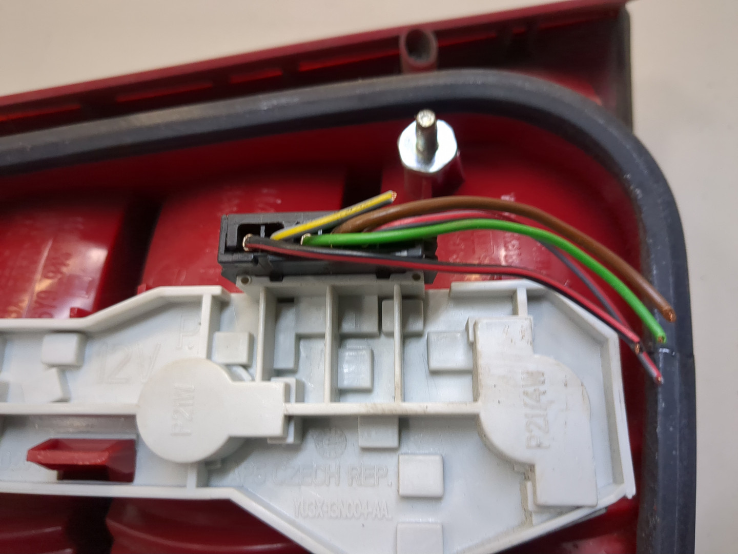 Фонарь задний правый