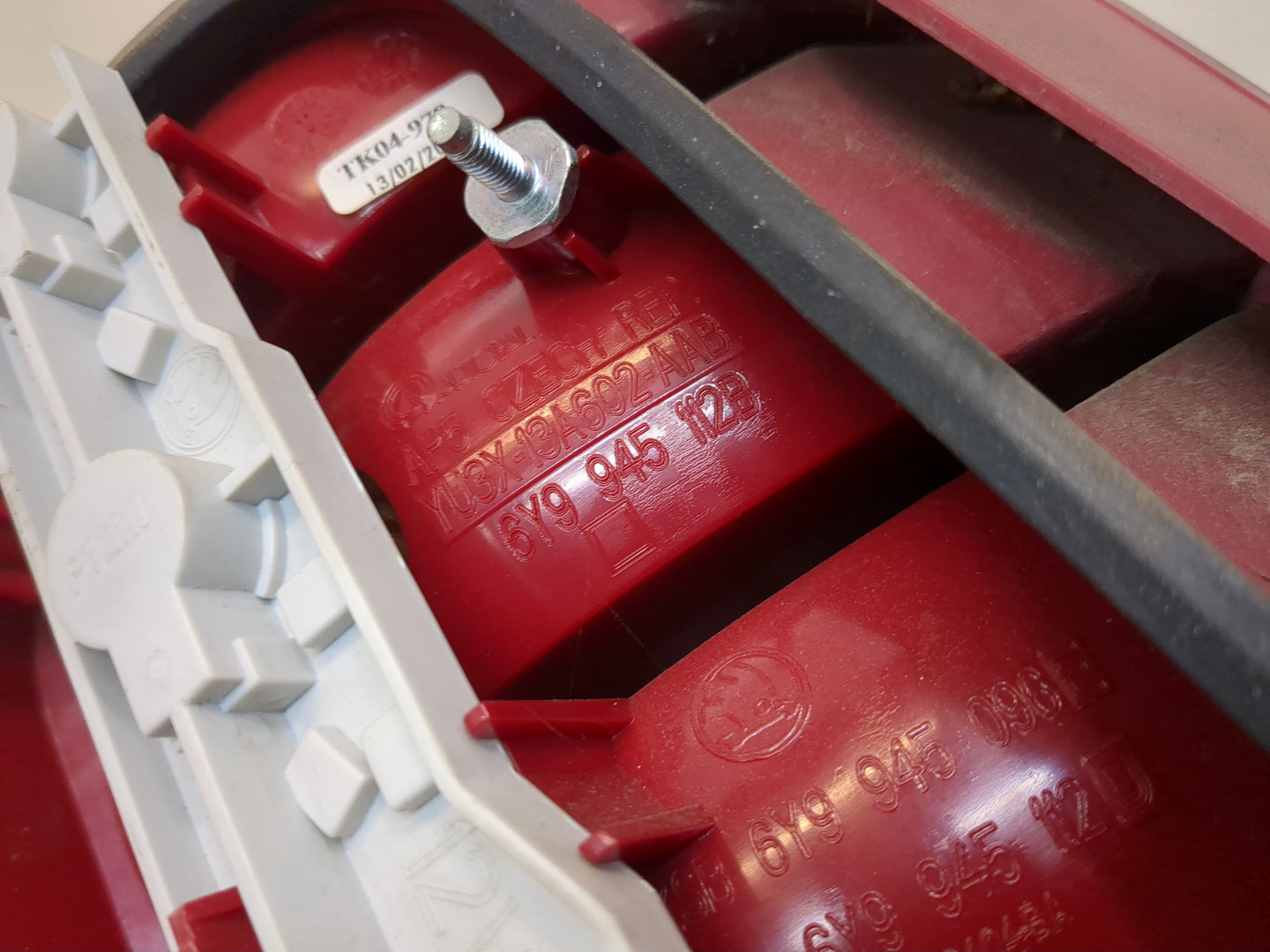 Фонарь задний правый