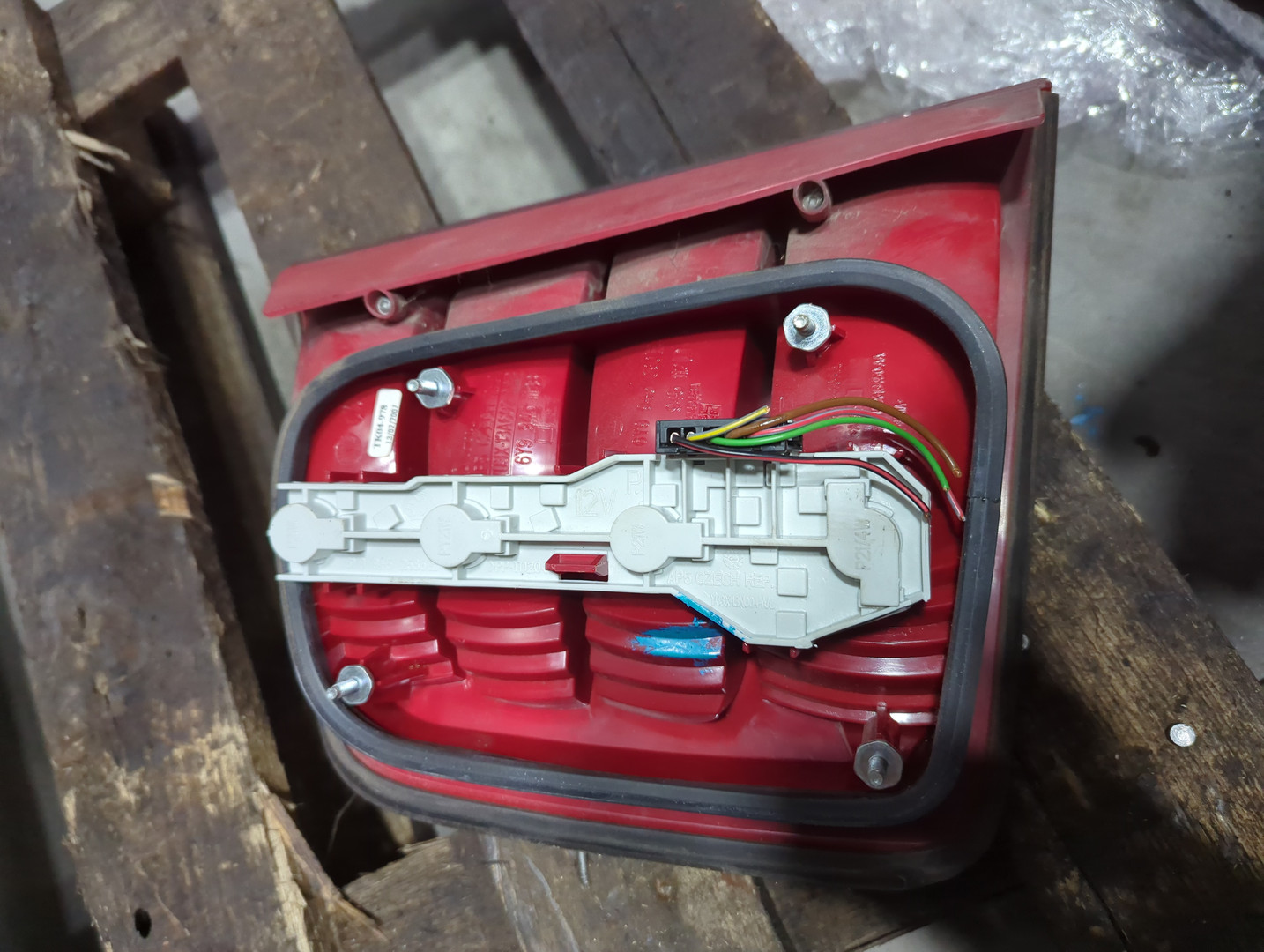 Фонарь задний правый