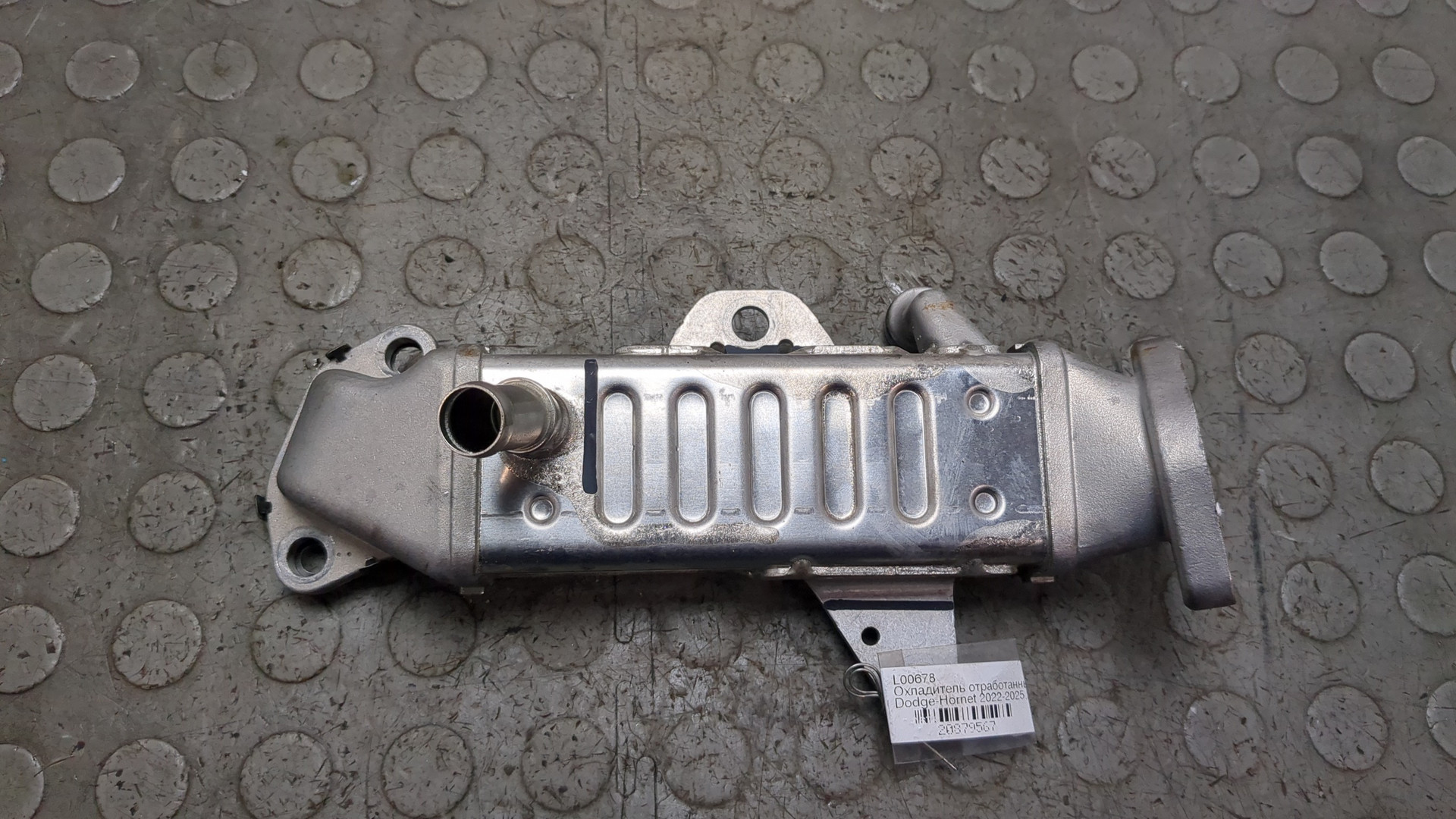 Тройник вентиляции картерных газов