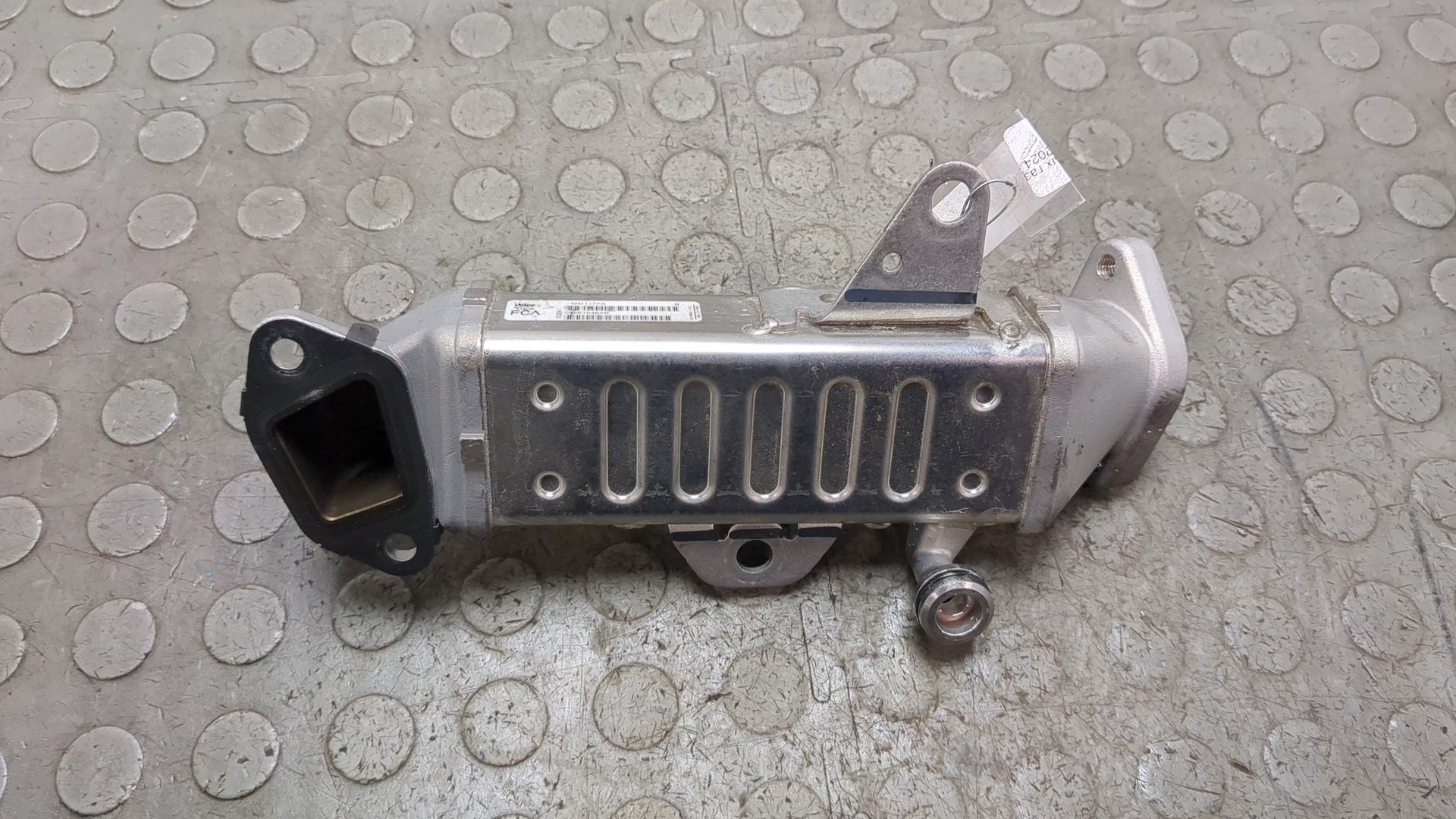 Тройник вентиляции картерных газов