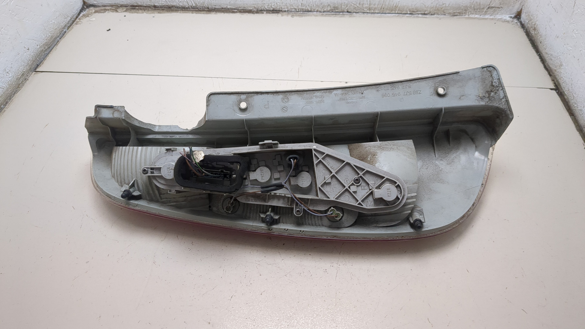 Фонарь задний правый