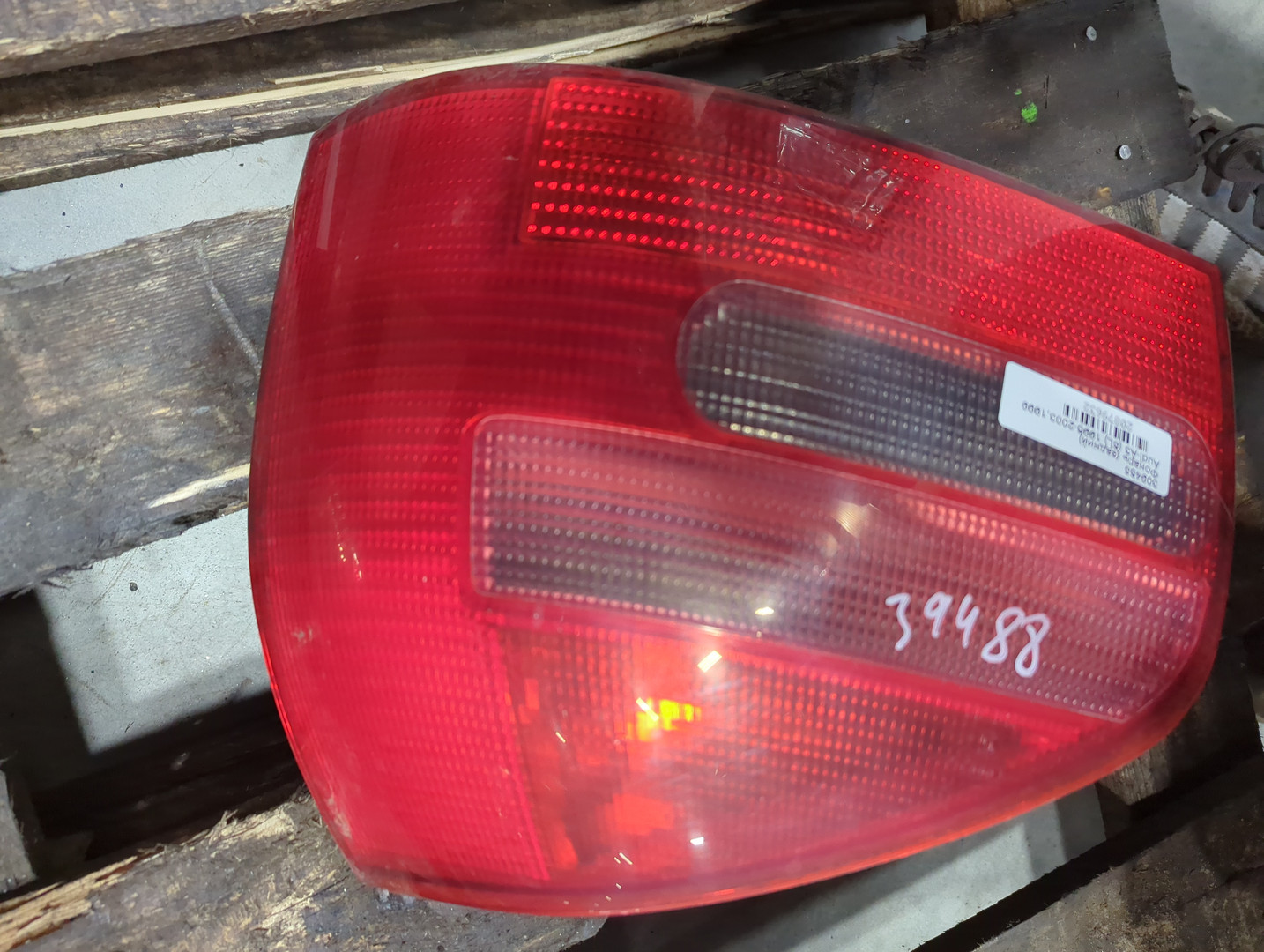 Фонарь задний правый