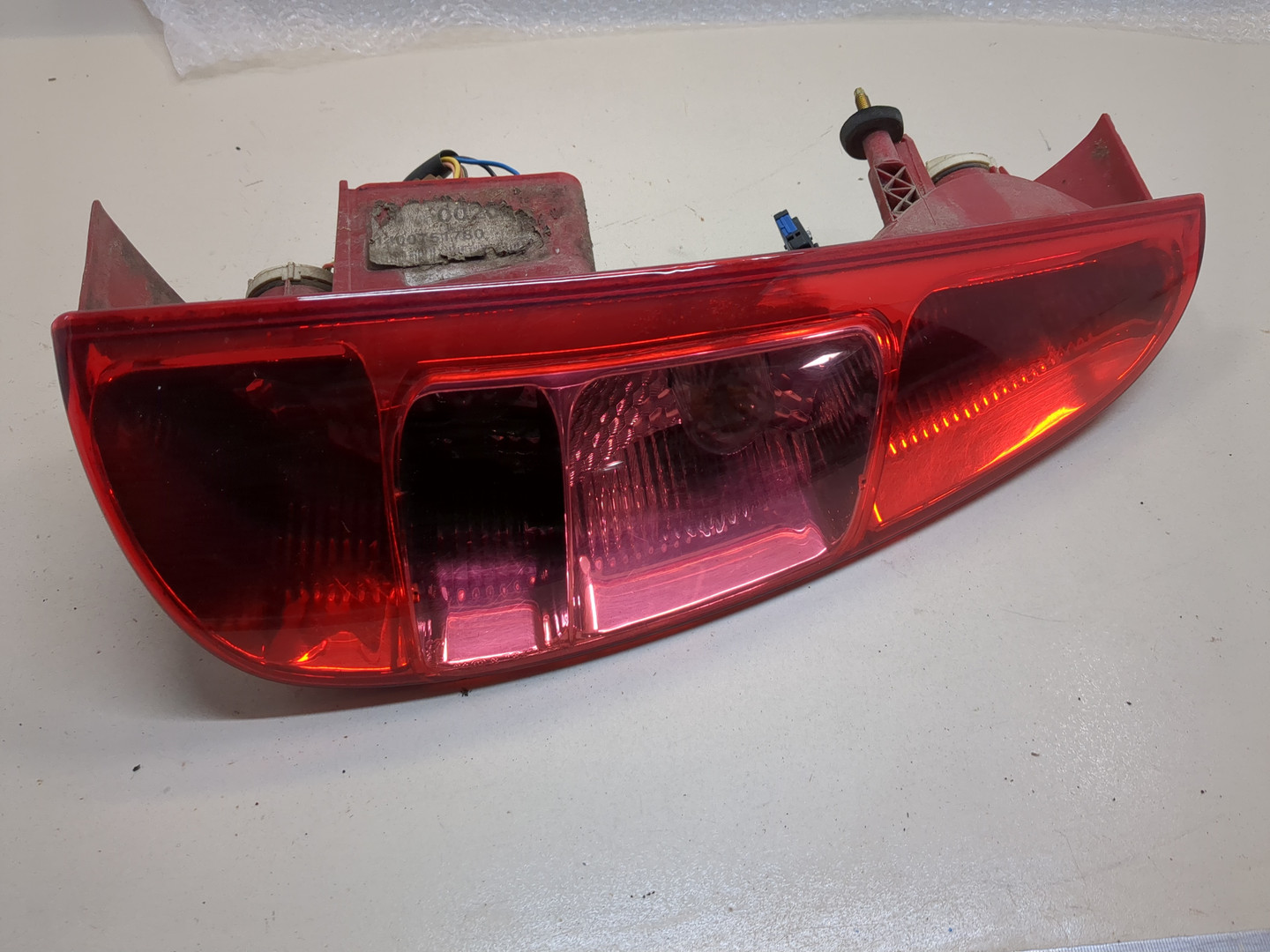 Фонарь задний правый