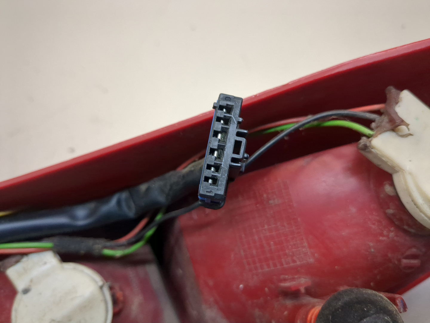 Фонарь задний правый