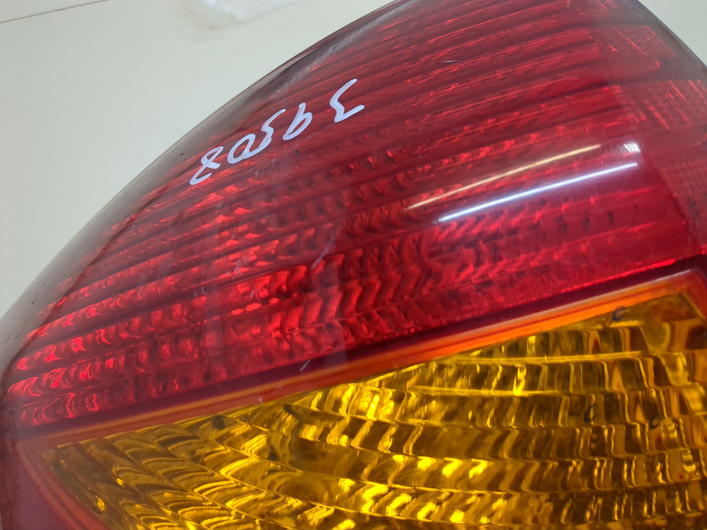 Фонарь задний левый