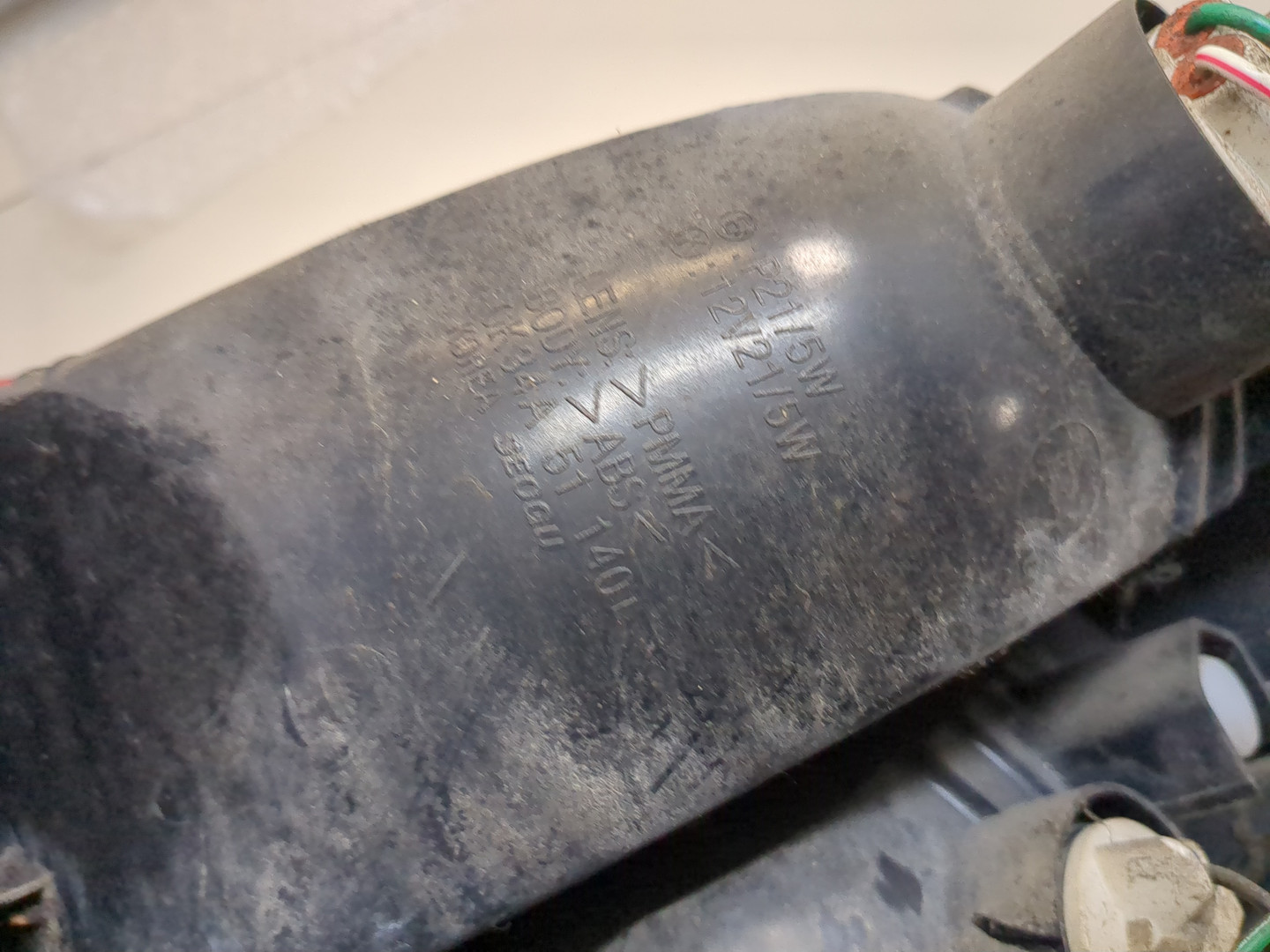 Фонарь задний левый