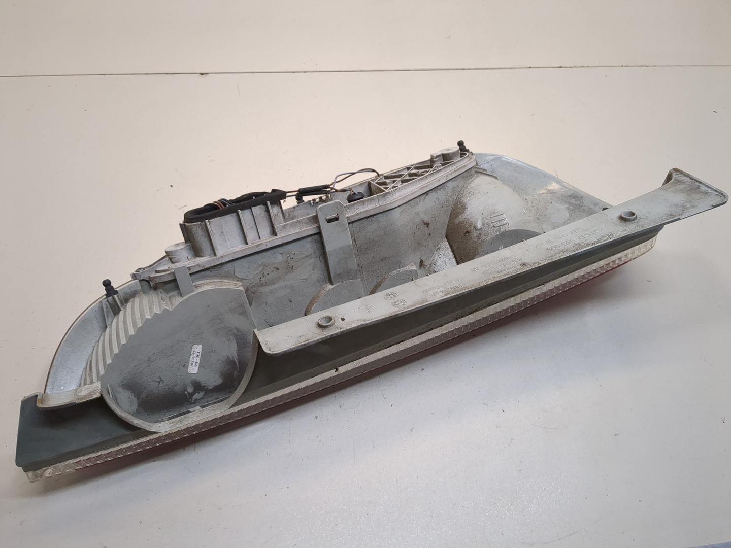 Фонарь задний левый