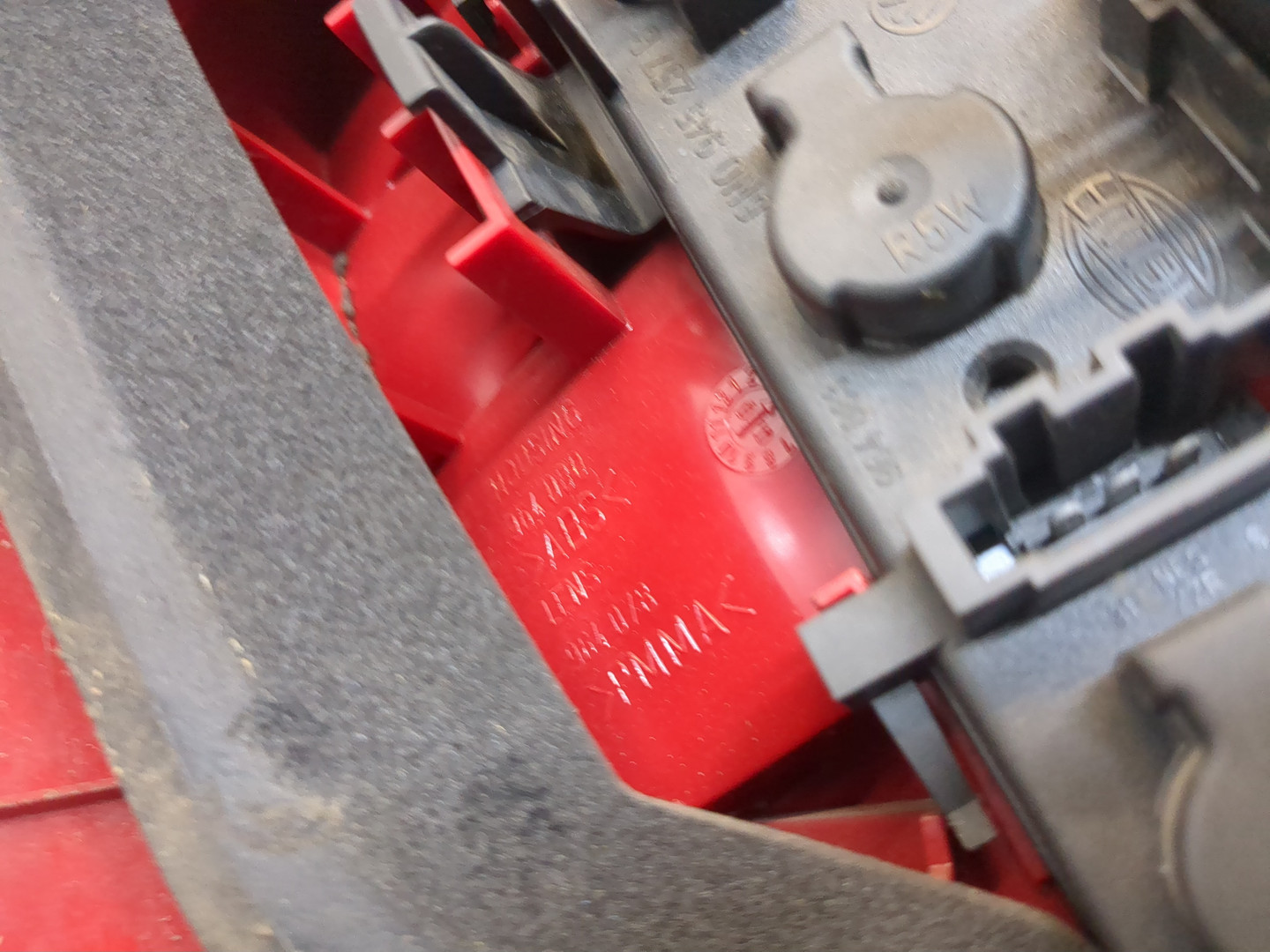 Фонарь задний правый