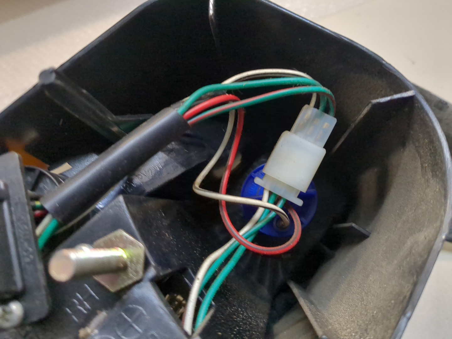 Фонарь задний правый