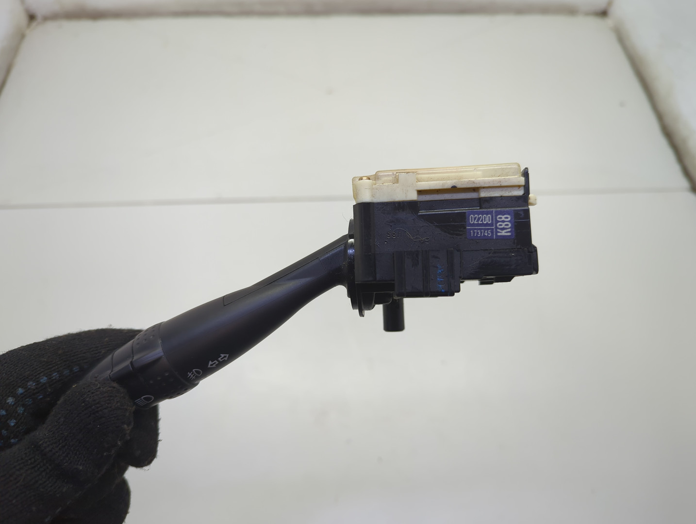 Переключатель поворотов подрулевой