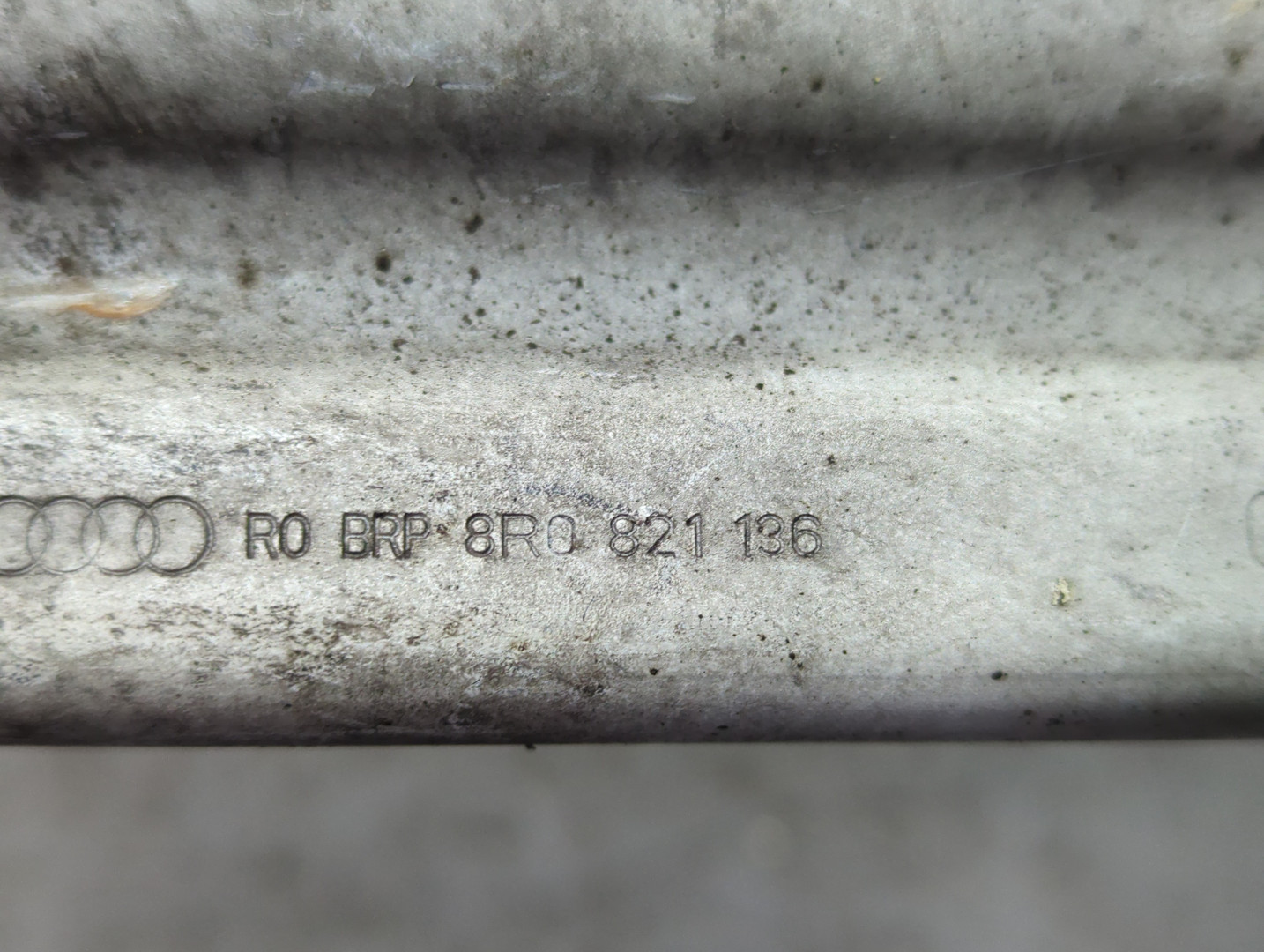 Кронштейн крепления крыла