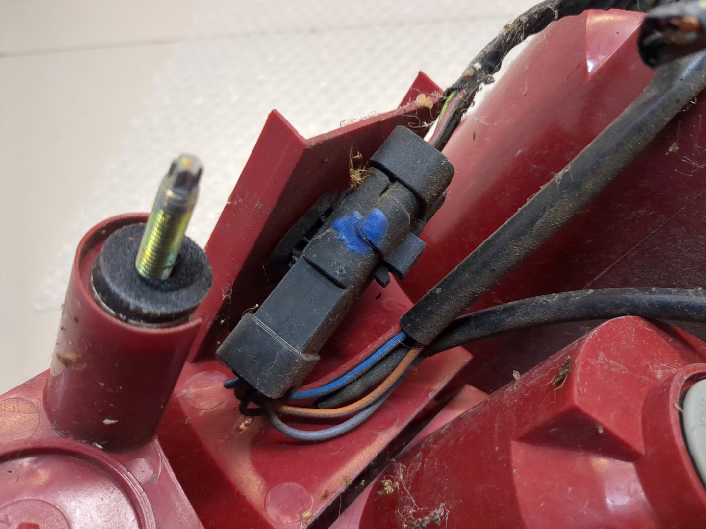 Фонарь задний левый