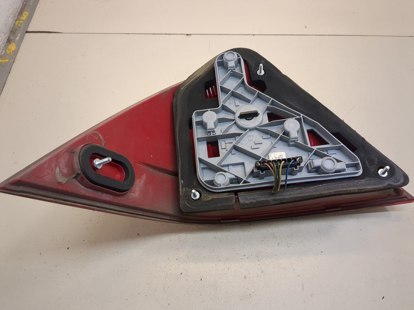 Фонарь задний правый