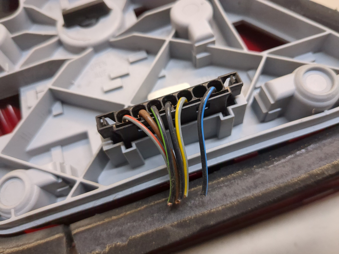 Фонарь задний правый