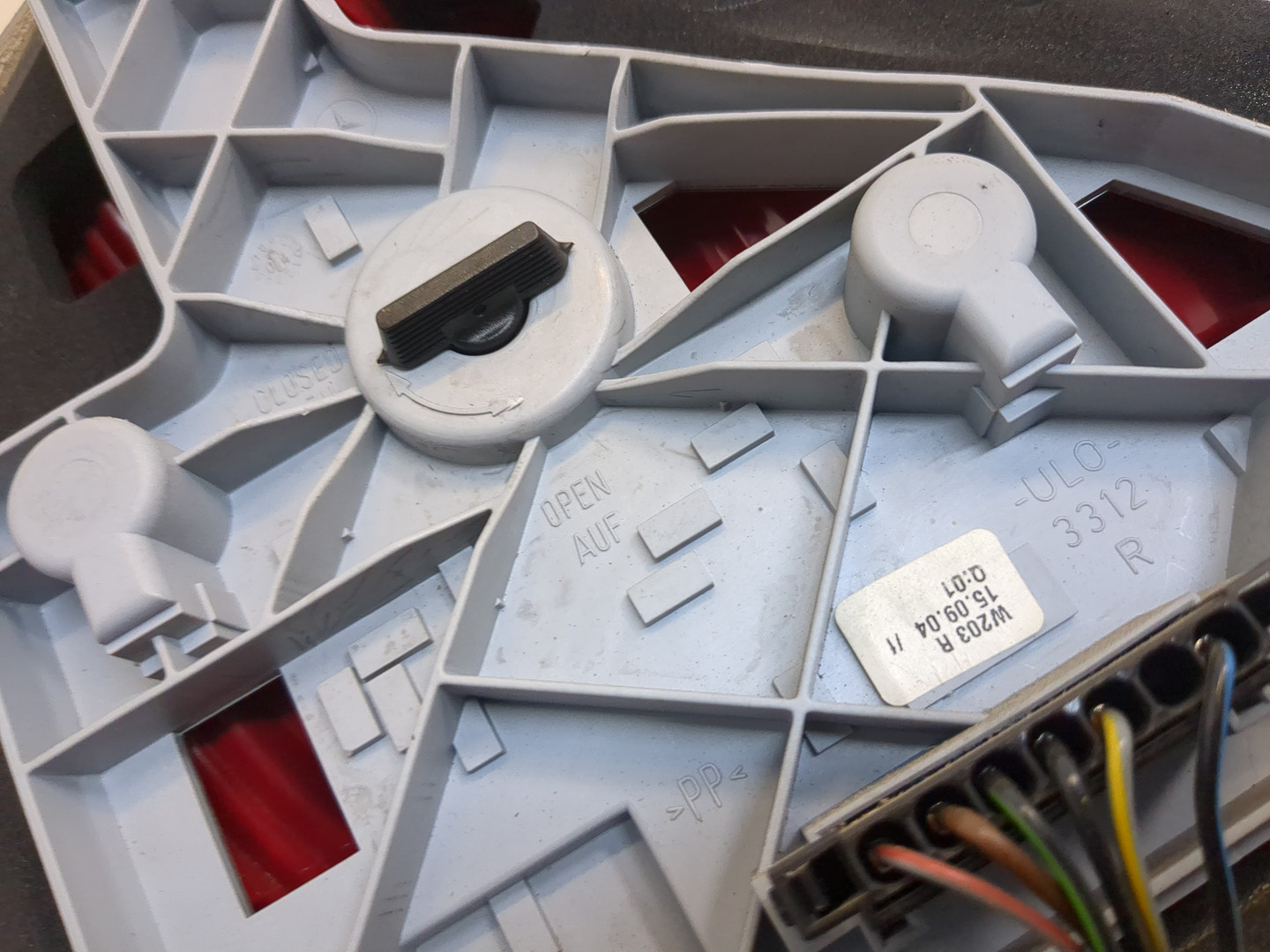 Фонарь задний правый