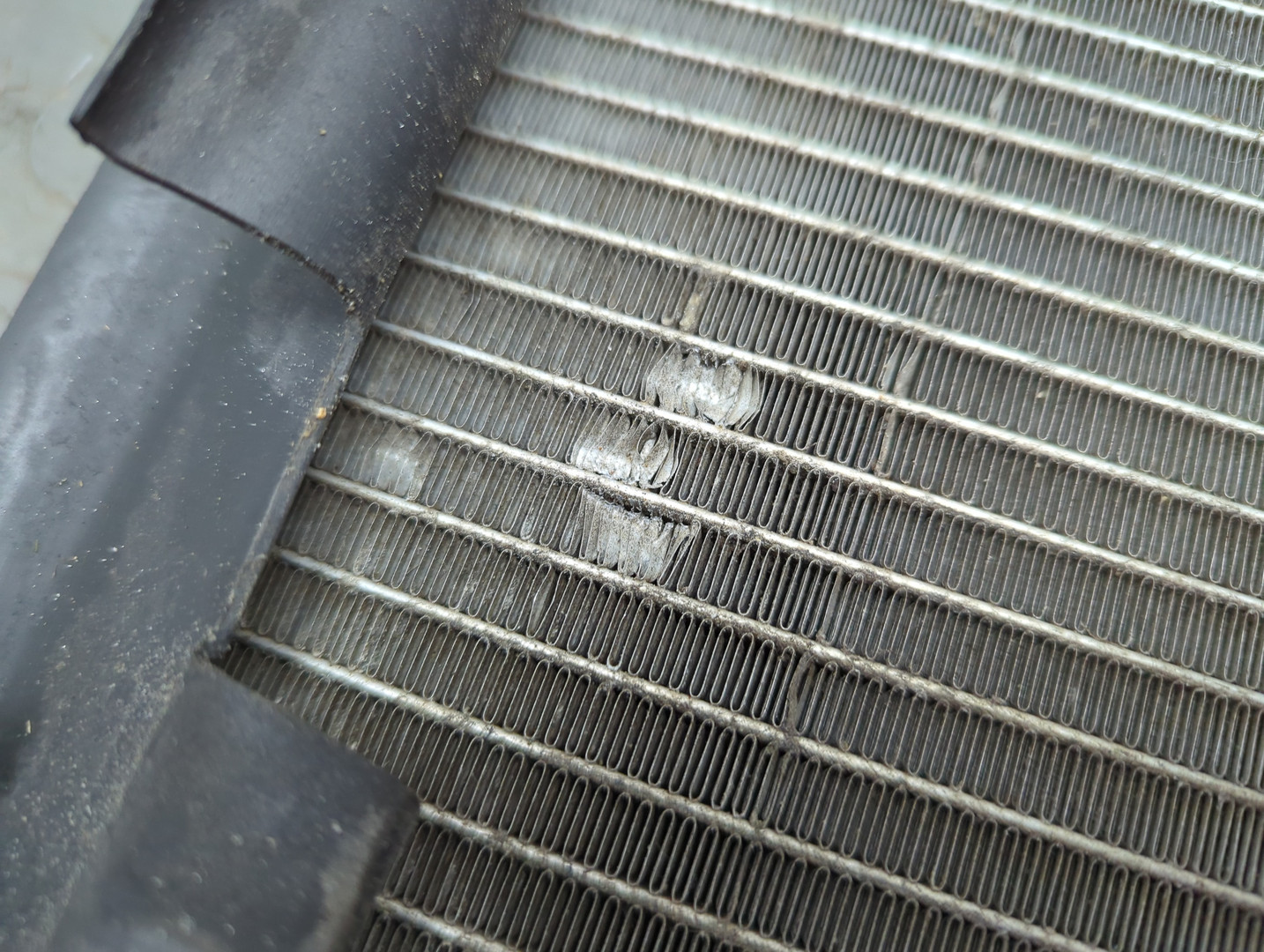 Радиатор кондиционера / конденсер