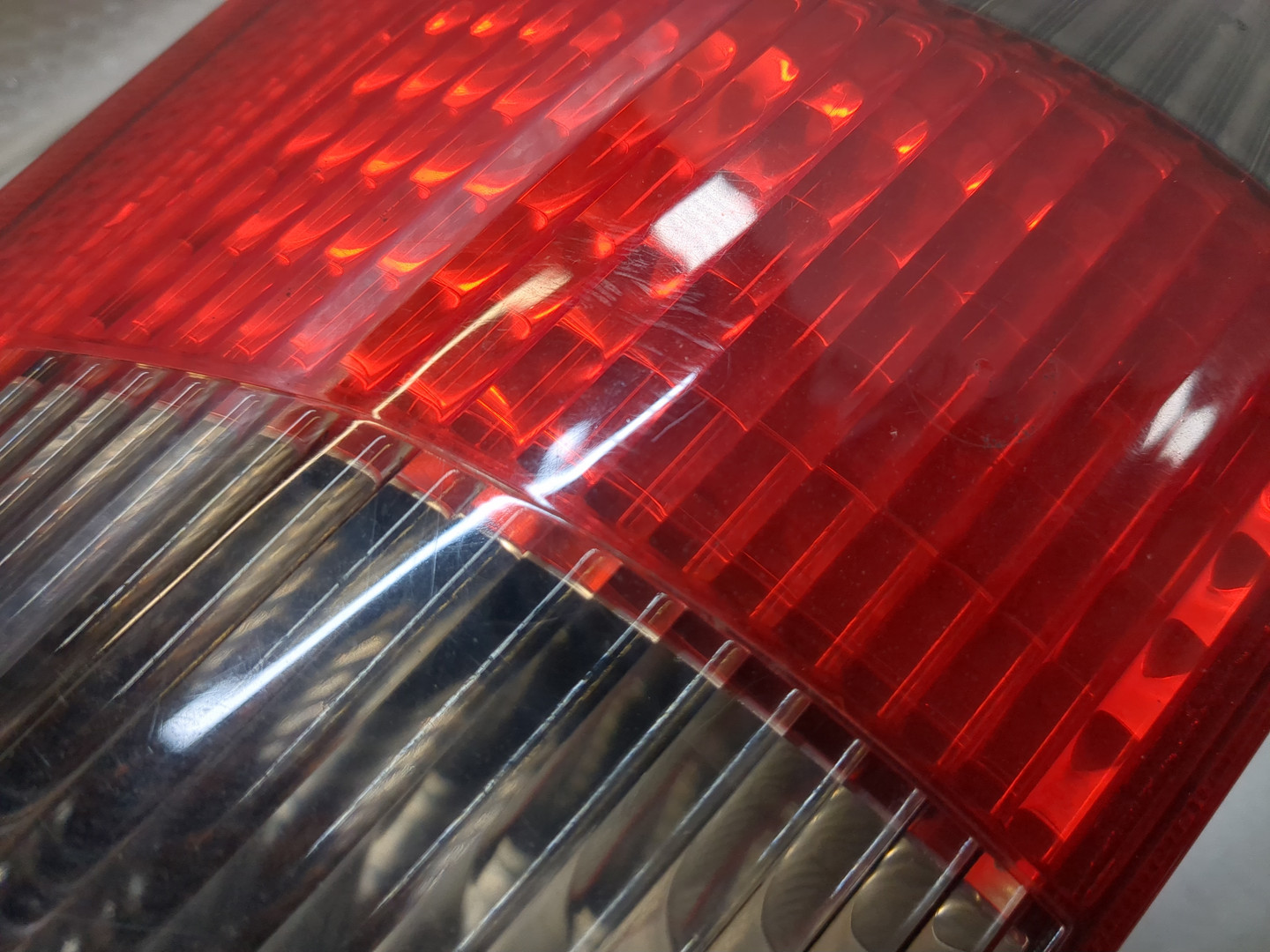 Фонарь задний правый