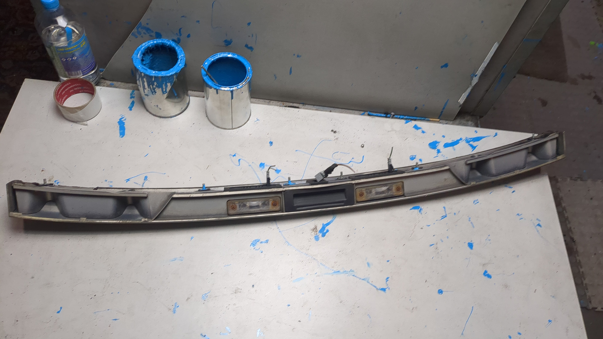 Фонарь подсветки номера