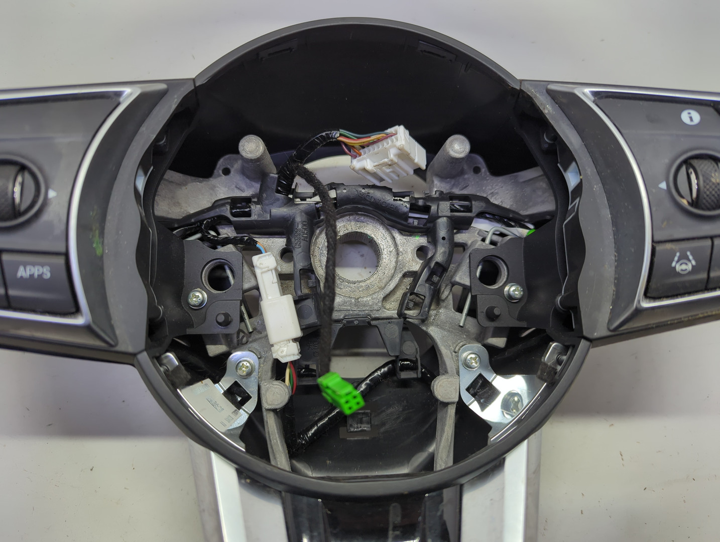 Рулевое колесо (руль)