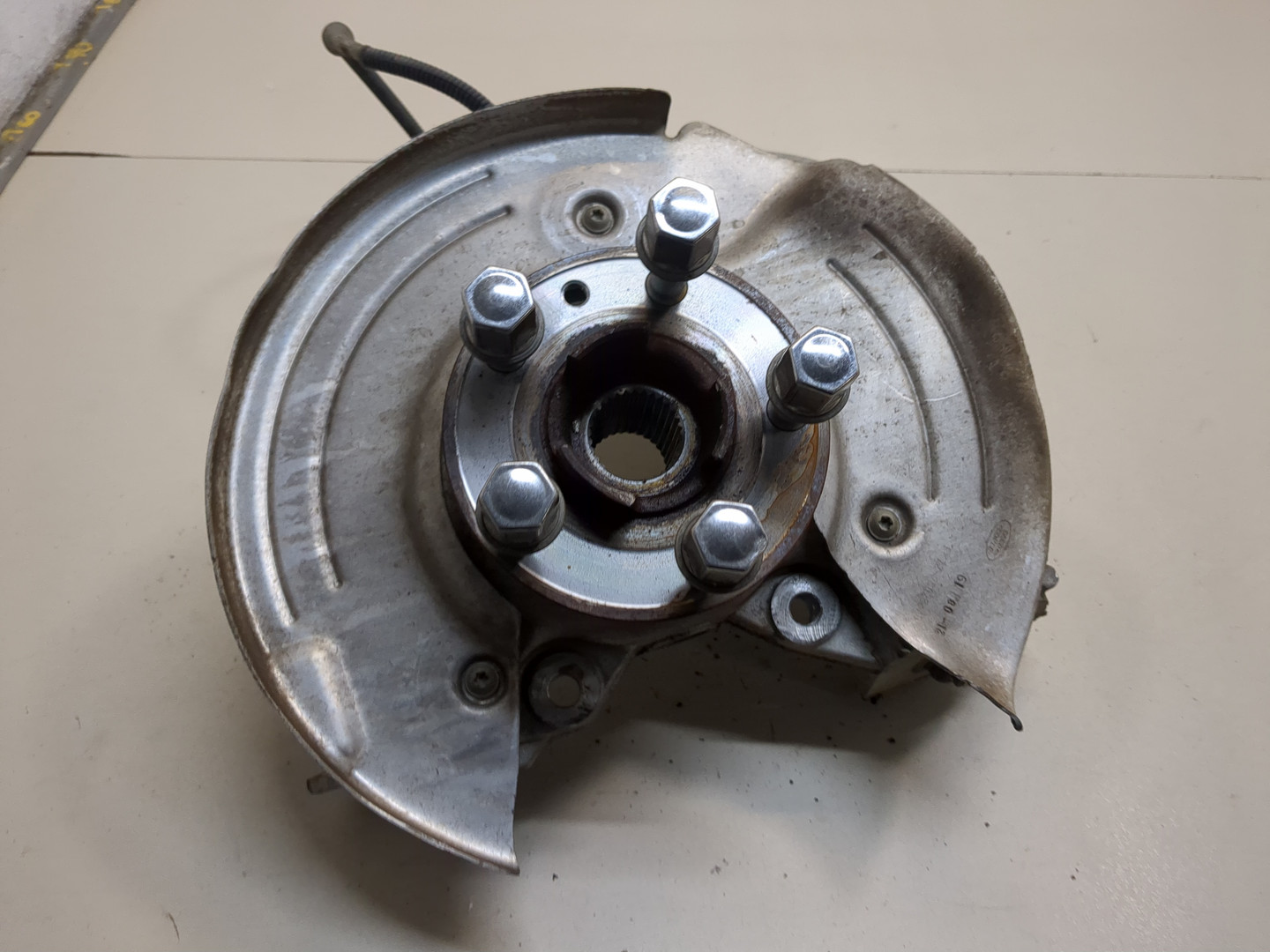 Кулак поворотный задний правый