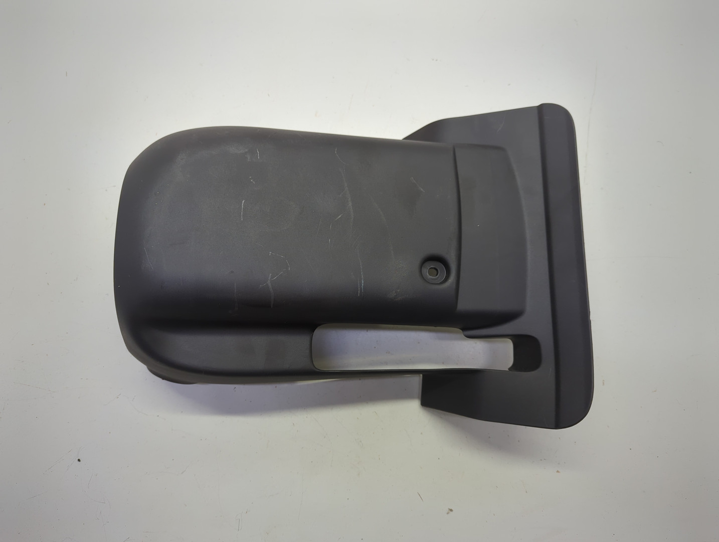 Кожух рулевой колонки