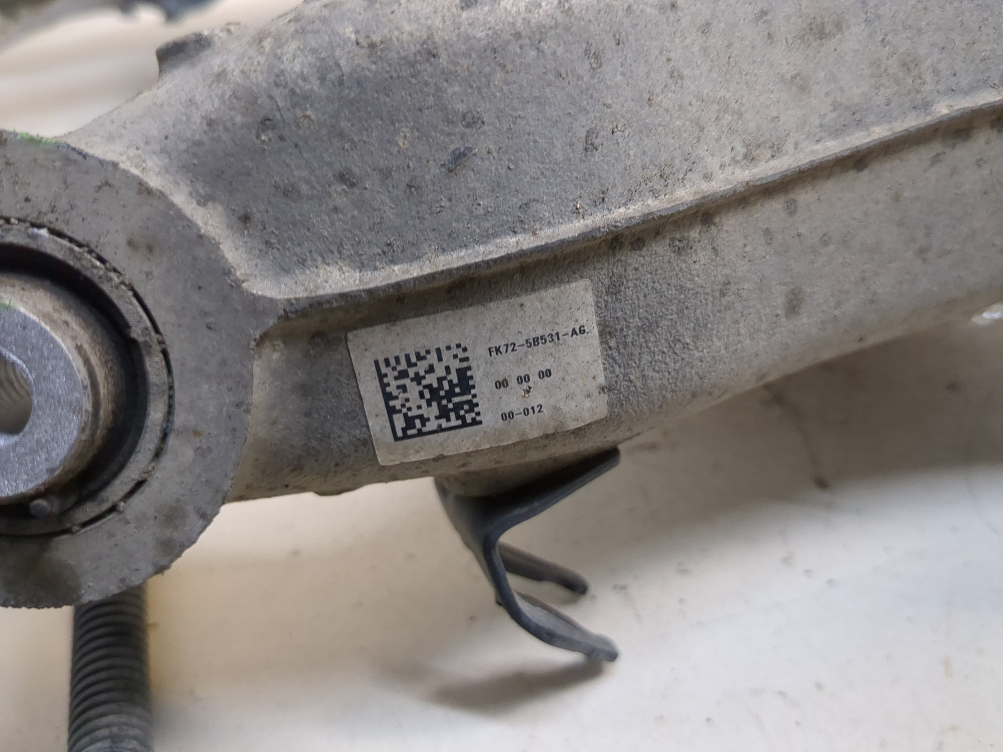 Рычаг задний левый