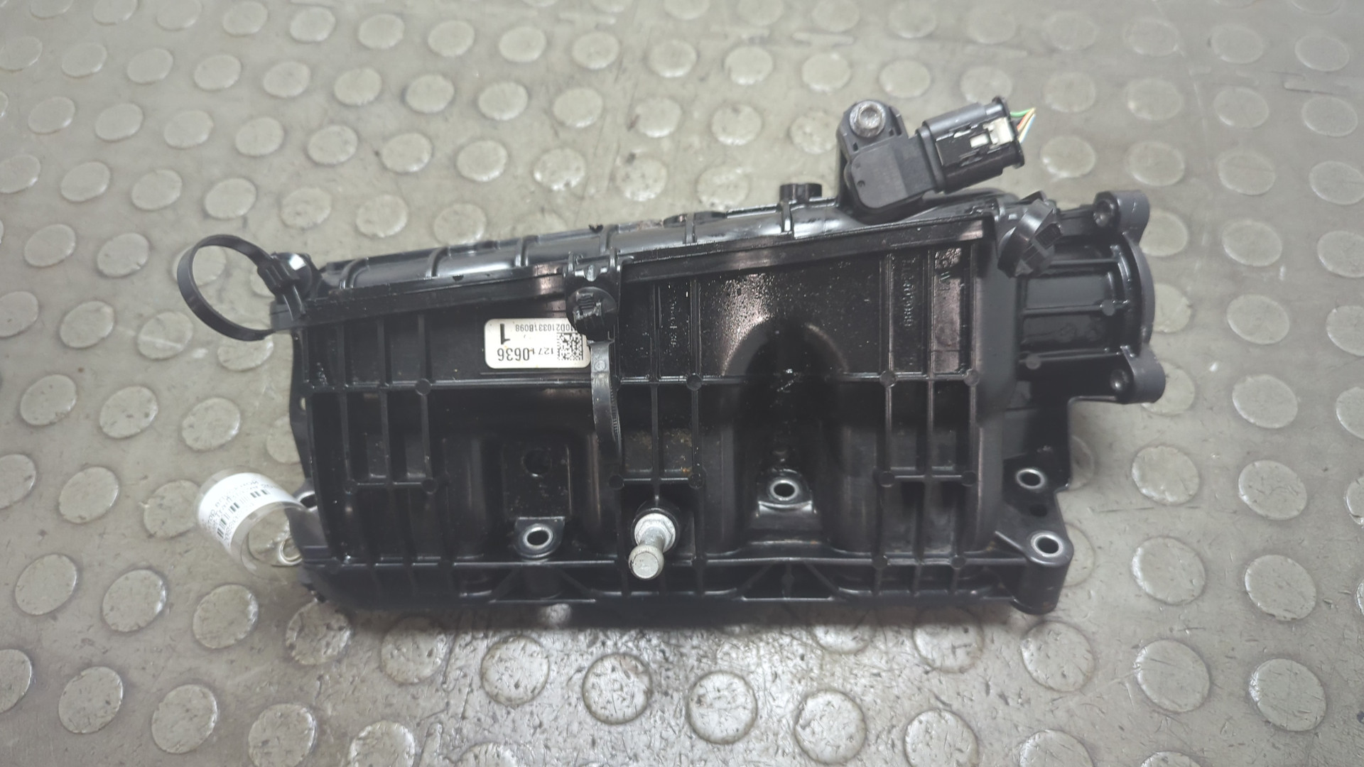 Коллектор впускной