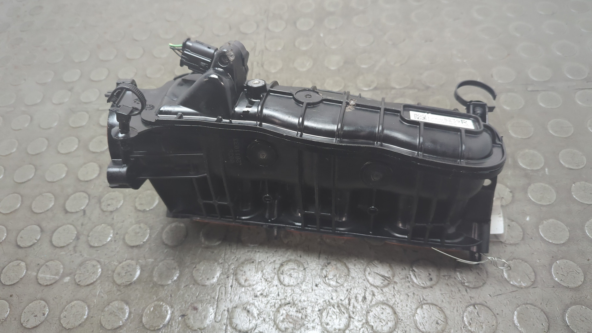 Коллектор впускной