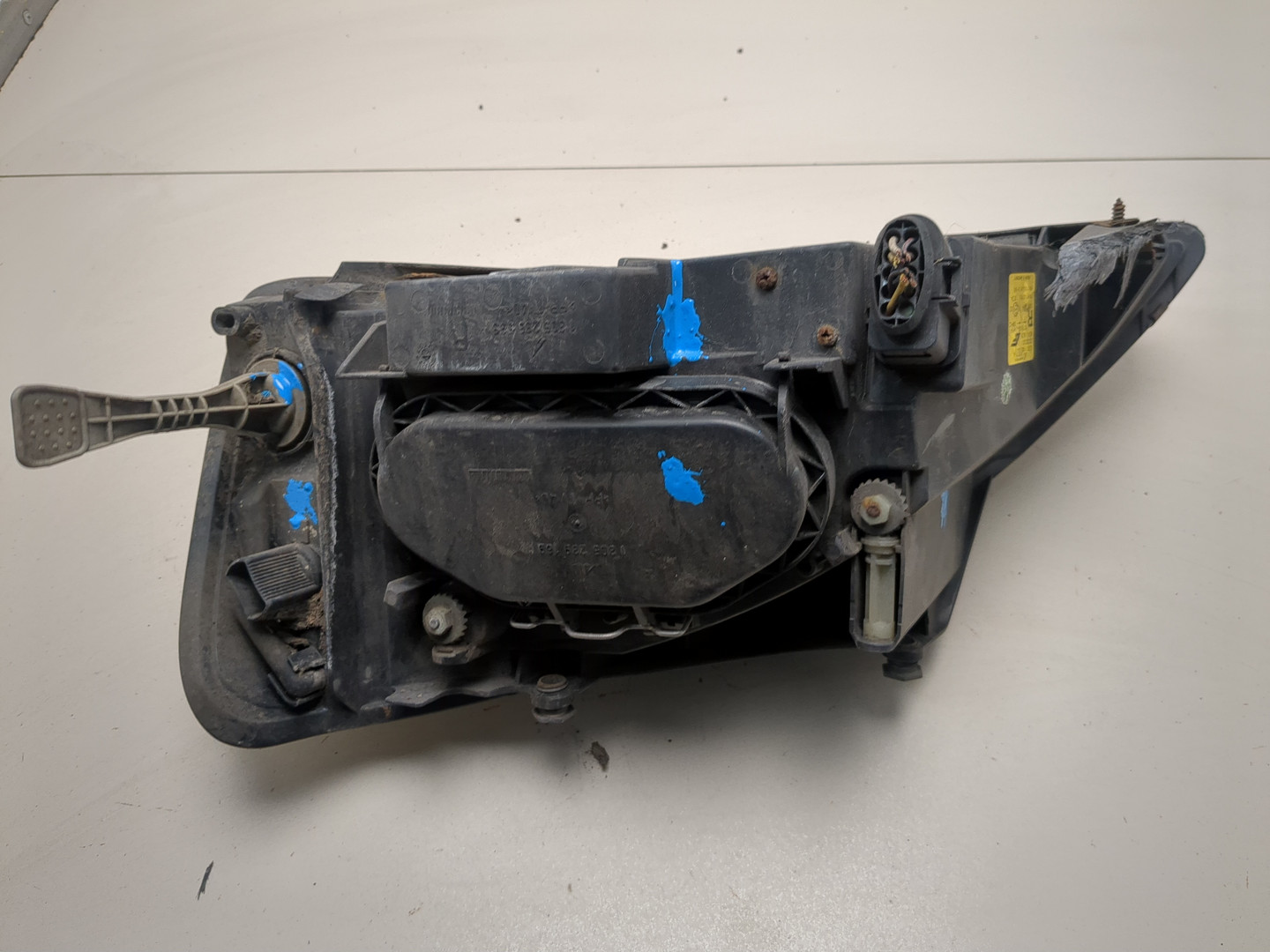 Фара правая