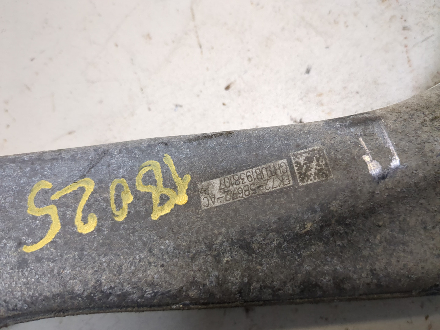 Рычаг задний правый