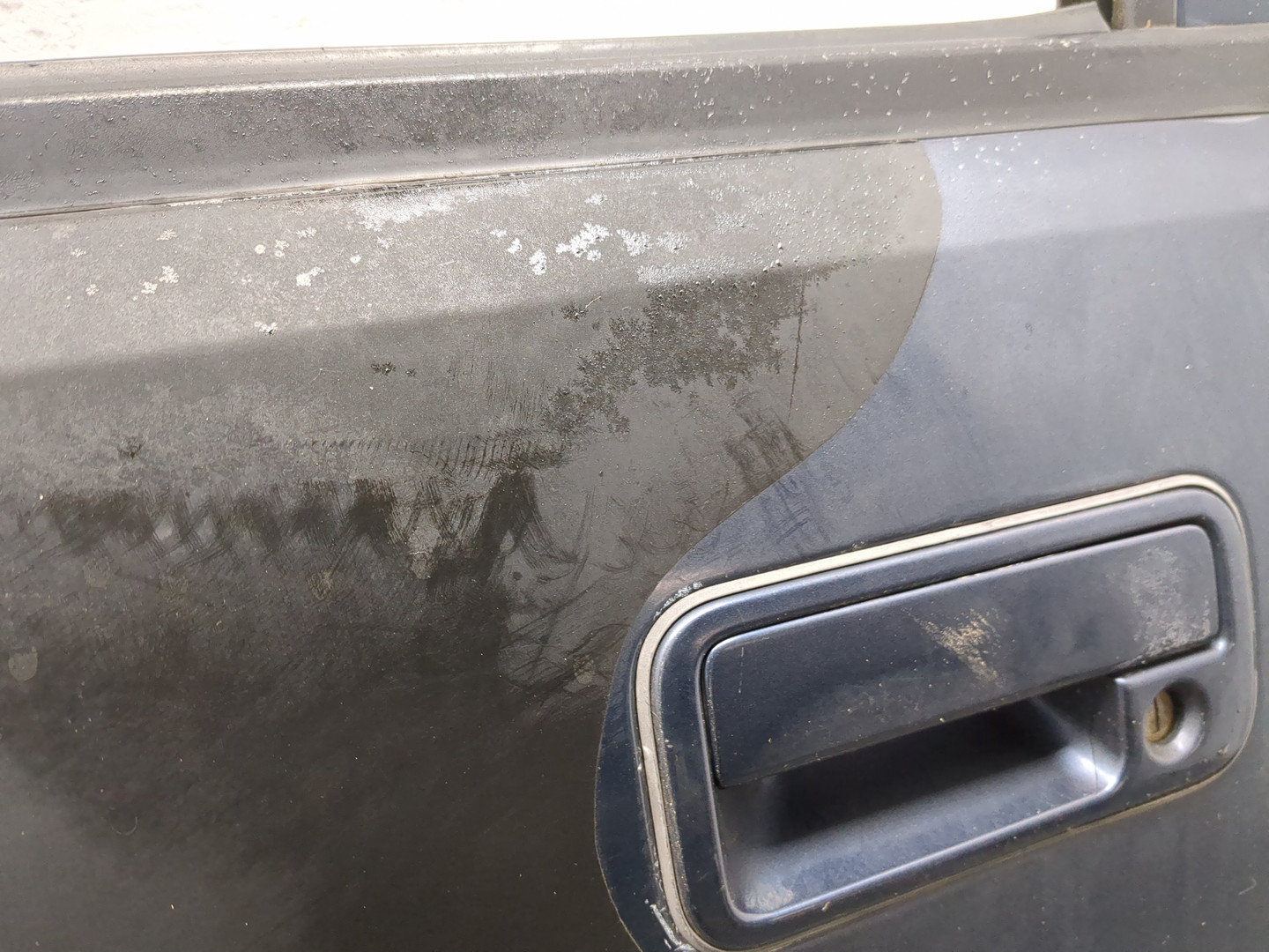 Дверь передняя левая